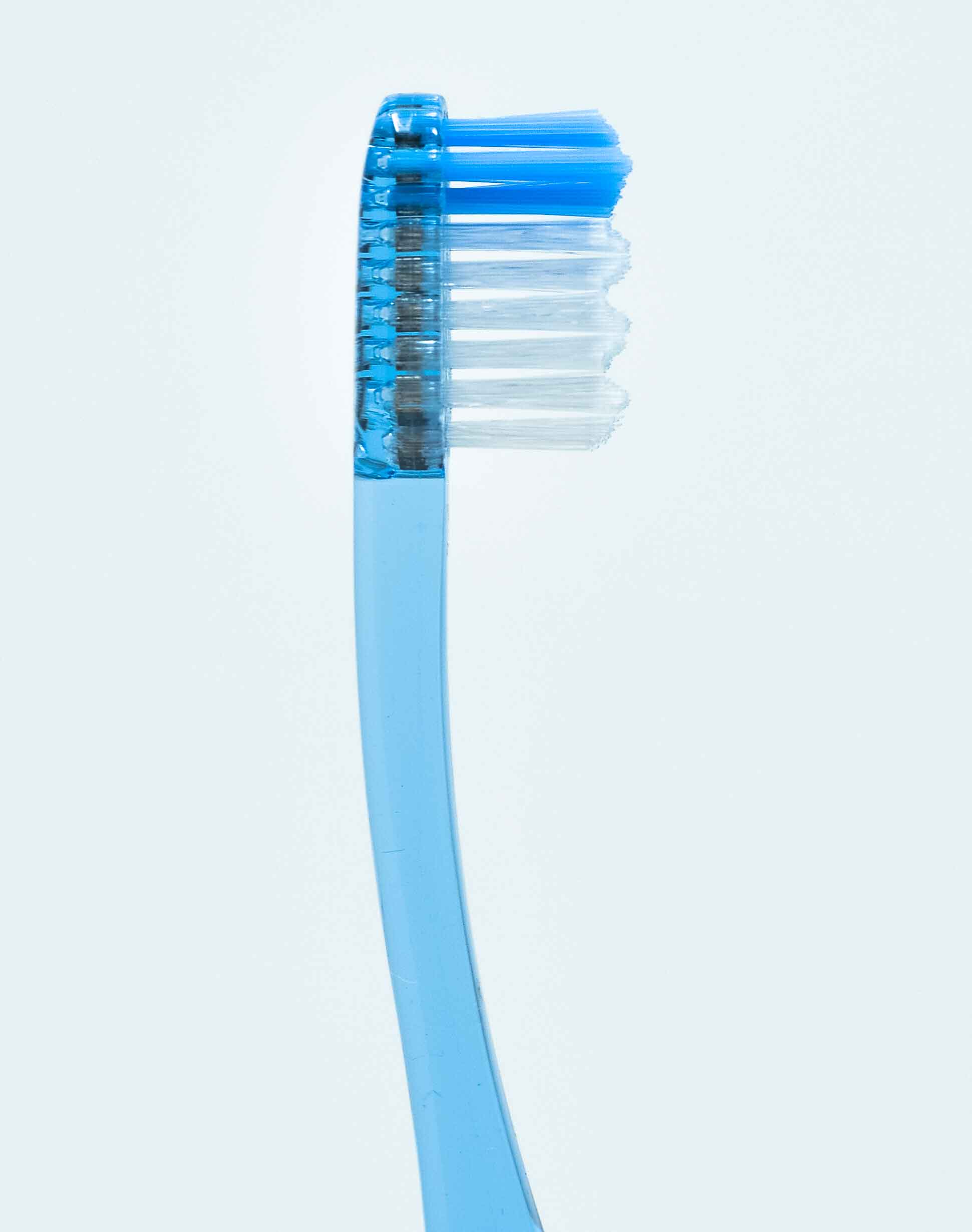 Dentaid Spazzolino Vitis Medium Access + Vitis Dentifricio Gingival 15 ml - Vari Colori