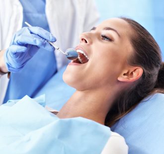 I denti del giudizio spostano gli altri denti?