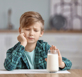 Bambini, intolleranza al lattosio e rischio carie